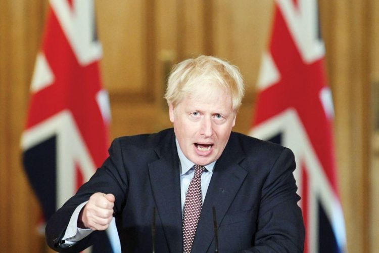 جونسون يفرض قيودا جديدة على التجمعات في إنجلترا بسبب ارتفاع الإصابات بكورونا 1 جونسون يفرض قيودا جديدة على التجمعات في إنجلترا بسبب ارتفاع الإصابات بكورونا