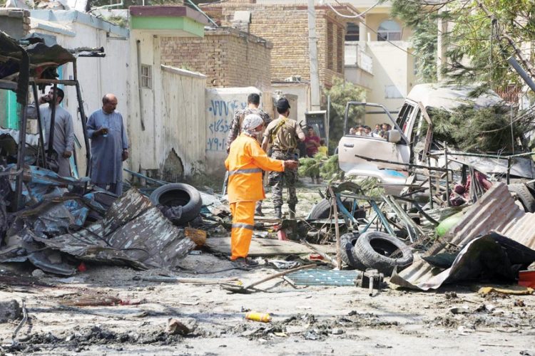 إصابة نائب الرئيس الأفغاني بجروح طفيفة في انفجاراستهدفه في كابول 1 إصابة نائب الرئيس الأفغاني بجروح طفيفة في انفجاراستهدفه في كابول