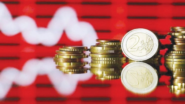 «الـمـركزي الأوروبـــي» يـتــوقـع ركودا أقل وعودة بطيئة للتضخم 1 «الـمـركزي الأوروبـــي» يـتــوقـع ركودا أقل وعودة بطيئة للتضخم