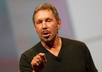 ماذا تريد شركة أواركل الأمريكية الاستحواذ على تيك توك؟