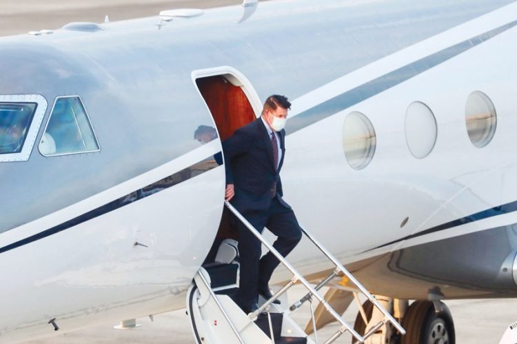 الصين ترى في زيارة مسؤول أمريكي لتايوان تشجيعا” للقوى الانفصالية”