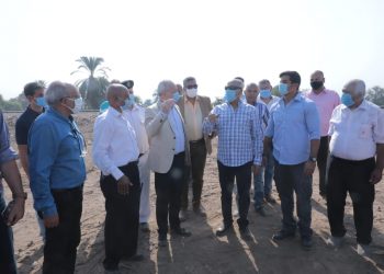 كامل الوزير يتفقد محور شمال الأقصر ويوجه بسرعة انجازه