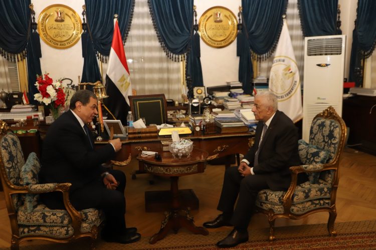 شوقي و سعفان يناقشان مشروع قانون إنشاء الهيئة المصرية الوطنية لضمان الجودة والاعتماد في التعليم 1 شوقي و سعفان يناقشان مشروع قانون إنشاء الهيئة المصرية الوطنية لضمان الجودة والاعتماد في التعليم