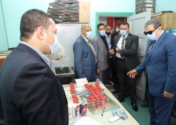 سعفان يتفقد أعمال لجنة الكشف عن تعاطي المخدرات بين العاملين