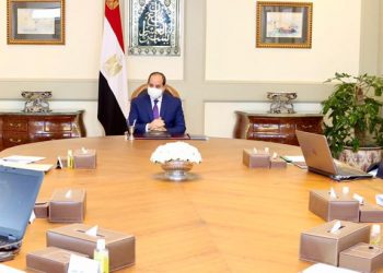 الرئيس يوجه بمنح مكافآت تميز علمي للعاملين بوزارة الأوقاف من الحاصلين على درجتي الماجستير والدكتوراه