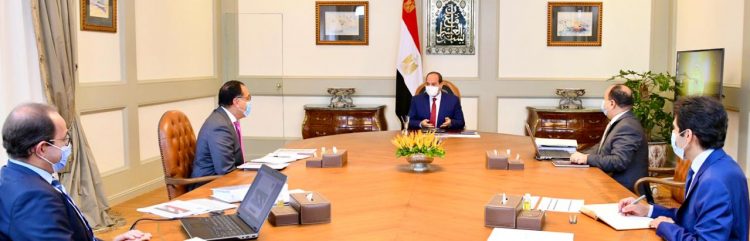 السيسي يوجه باحتواء التداعيات الاقتصادية لفيروس كورونا والحفاظ على استقرار السياسات المالية 1 السيسي يوجه باحتواء التداعيات الاقتصادية لفيروس كورونا والحفاظ على استقرار السياسات المالية