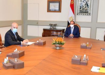 السيسي يستقبل رئيس شركة “إيني” الإيطالية للبترول ويُوجه بتذليل أية عقبات تواجهها