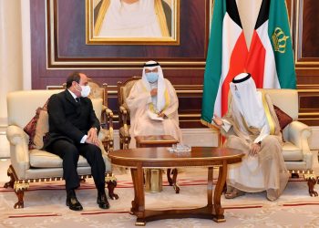 تليفزيون الكويت يبرز زيارة السيسى وتقديم العزاء فى الشيخ صباح الأحمد الصباح