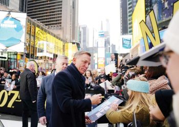 «جيمس بوند» يحطم آمال عودة الجمهور إلى السينما هذا العام