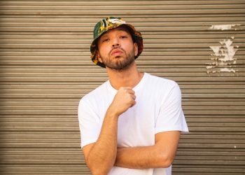 Warner Music Middle East تطلق أول أعمالها المحلية مع “?Chyno with a Why”