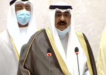 الكويت: الشيخ مشعل الأحمدي يؤدي اليمين الدستورية وليا للعهد