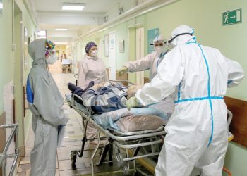 روسيا تسجل عددا قياسيا من الإصابات اليومية بكورونا