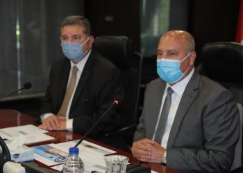 وزيرا النقل وقطاع الأعمال يبحثان آليات تطوير الأسطول التجاري المصري