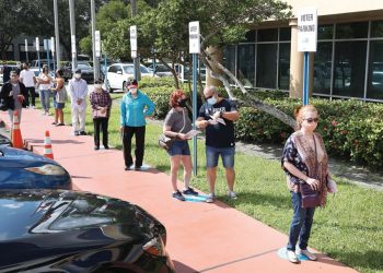 ترامب وبايدن يصعدان المعركة قبل 3 أسابيع من الانتخابات