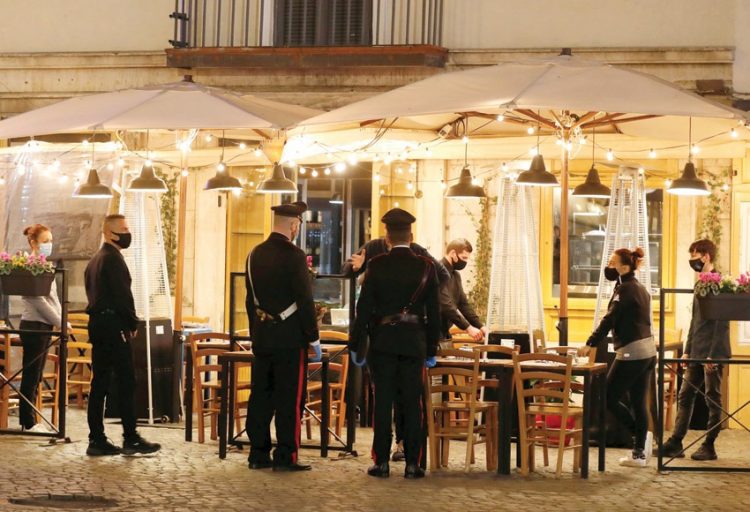 أكثر من 40 مليون إصابة بفيروس كورونا المستجد في العالم 1 أكثر من 40 مليون إصابة بفيروس كورونا المستجد في العالم