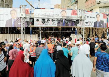 المصريون يدلون بأصواتهم في أولى مراحل انتخابات مجلس النواب