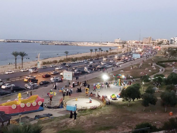 الليبيون بين الأمل والتشكيك بعد اتفاق وقف إطلاق النار 1 الليبيون بين الأمل والتشكيك بعد اتفاق وقف إطلاق النار