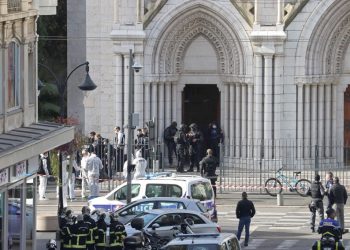 ثلاثة قتلى في هجوم بسكين في كنيسة فرنسية..واستنكار دولي متزايد