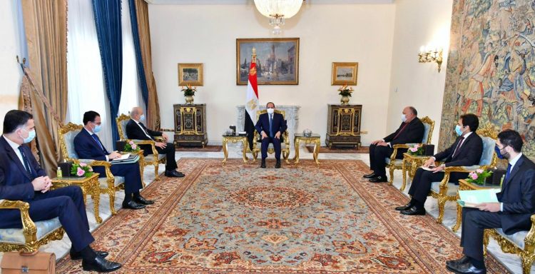 السيسي يلتقي وزير خارجية فرنسا ويؤكد ضرورة تعزيز الجهود لمواجهة الكراهية ونبذ الآخر 1 السيسي يلتقي وزير خارجية فرنسا ويؤكد ضرورة تعزيز الجهود لمواجهة الكراهية ونبذ الآخر