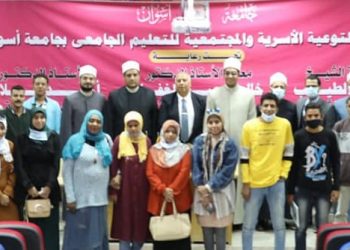 “الأزهر العالمي للفتوى الإلكترونية” يختتم لقاءاته وجولاته التوعوية في أسوان  بتفاعل كبير