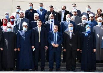 جامعة قناة السويس تُكرِّم أعضاء مركز الأزهر العالمي للفتوى في ختام مبادرتهما التوعوية المشتركة «بالعلم والإيمان تُبنى الأوطان» 