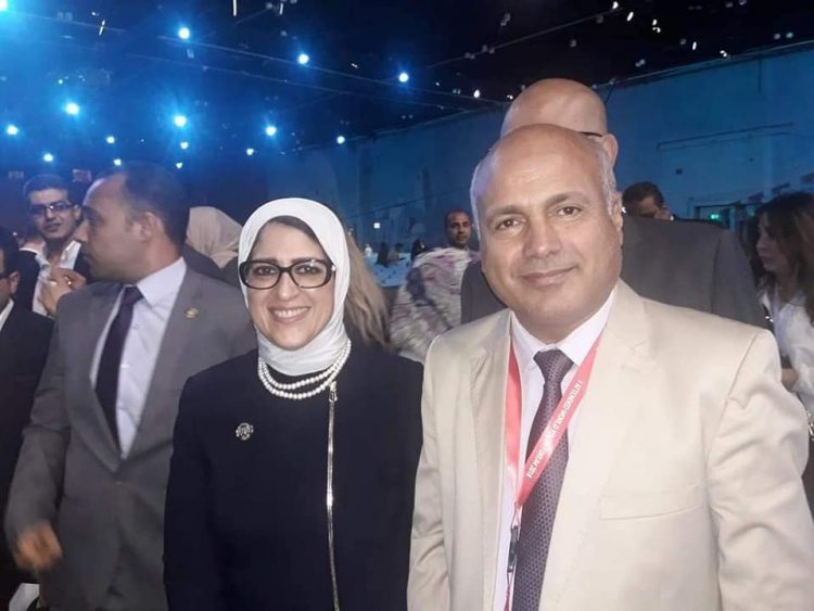 رئيس التحرير يهنىء الدكتورعبد الناصر حميده بالترقيه