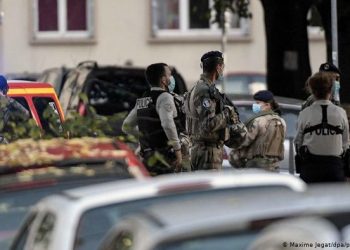 مرصد الإفتاء يدين الهجوم الإرهابي على كنيسة ليون ويدعو لمواجهة جادة للتطرف بكافة ألوانه
