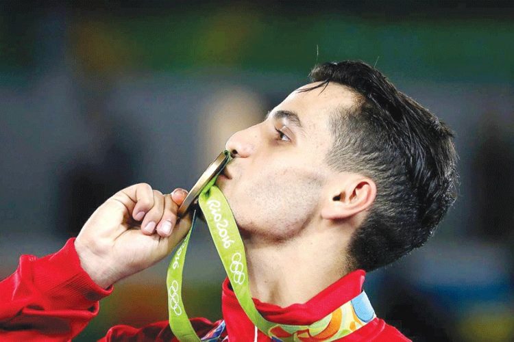 إصابة رئيس الاتحاد الإفريقي لكرة القدم بفيروس «كورونا»