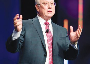 ملياردير جمهوري قلق من احتمال هزيمة ترامب في الانتخابات