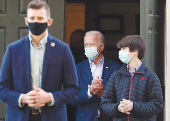 بايدن يصب تركيزه على المرحلة الإنتقالية بعد انتصاره على ترامب