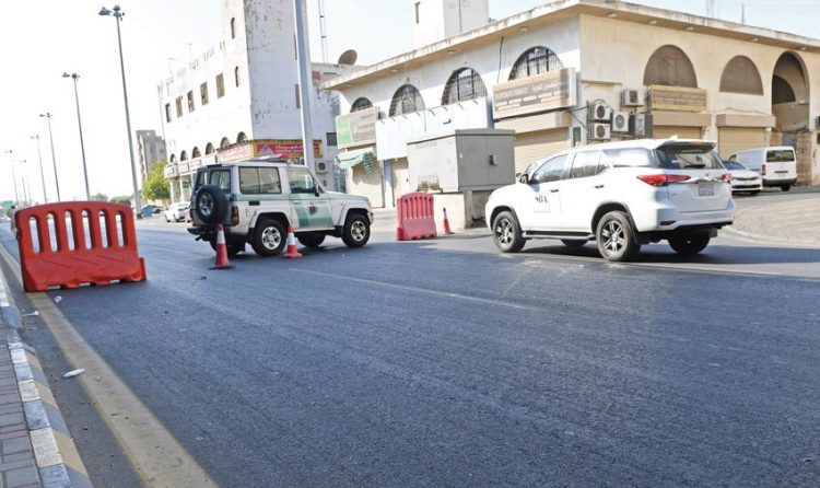 جرحى في اعتداء بعبوة ناسفة في مقبرة لغير المسلمين في جدة 1 جرحى في اعتداء بعبوة ناسفة في مقبرة لغير المسلمين في جدة
