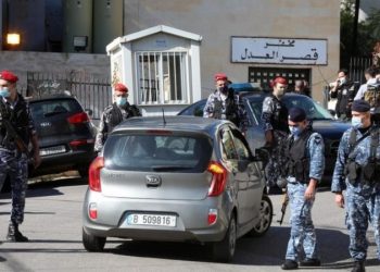 تفاصيل مثيرة لهروب عشرات السجناء في لبنان: بعضهم قتل في حادث ارتطام سيارة، وبعضهم اعتقل، فيما أعادت والدة أحدهم ابنها طوعا