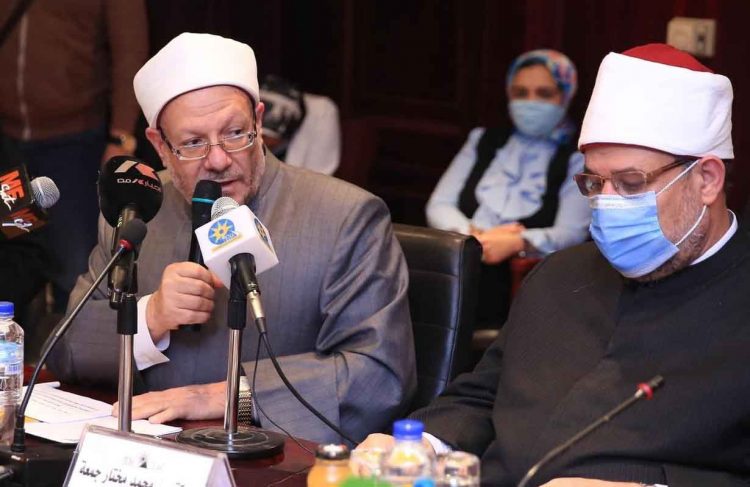 دار الإفتاء: الملتزم بارتداء الكمامة له الثواب ودرء المفاسد مقدم على جلب المصالح