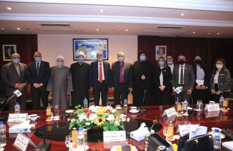 د. شوقي علام: النبي صلوات الله عليه كان متميزًا بين قومه بتعايشه معهم واختلاطه بهم