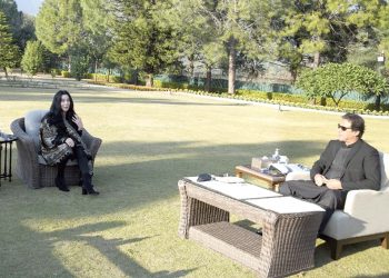 شير تزور باكستان لتوديع الفيل “كافان”