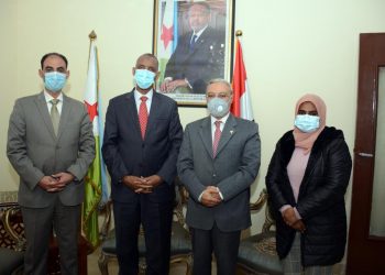 سفير جيبوتي بالقاهرة يستقبل رئيس جامعة طنطا