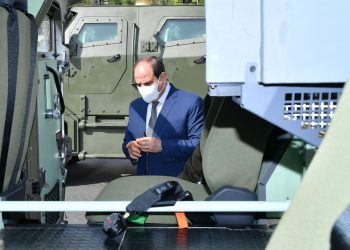 السفير بسام راضي: الرئيس السيسي تفقد اليوم عدداً من نماذج المركبات متعددة الاستخدام