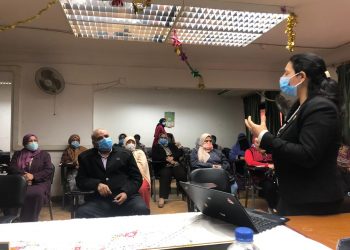 اجتماعًا توعويًا لعدد من العاملين بوزارة التعليم العالي بمناهضة العنف ضد المرأة