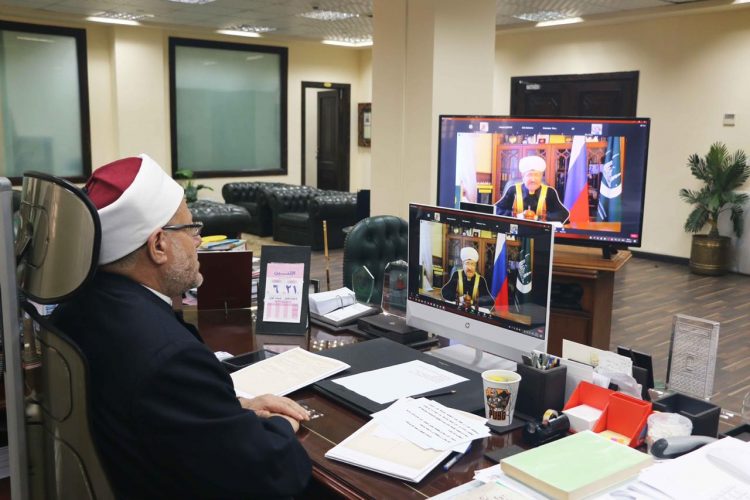أمانة الإفتاء العالمية: توقيع اتفاقية تعاون مشترك مع “مسلمي روسيا” لتدريب المفتين الروس