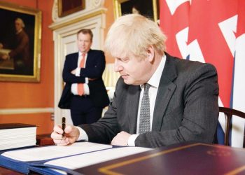 الاتحاد الأوروبي وبريطانيا يوقعان الاتفاق التجاري عشية الانفصال الكامل بين الطرفين