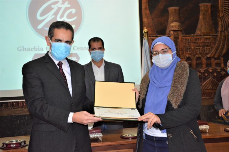 محافظ الغربية يكرم ٤١ من فريق متطوعي المحافظة 1 محافظ الغربية يشهد تجربة عملية لإخلاء العاملين بالشباب والرياضة والتضامن الاجتماعي