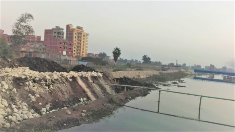 محافظ الغربية يتابع أعمال الرصف والتطوير بقرية محلة أبوعلي بالمحلة الكبرى