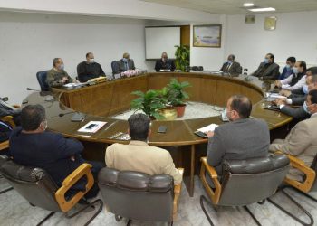 محافظ أسيوط يترأس اجتماع تسهيل الإجراءات للتوسع في انشاء محطات وقود غاز طبيعي