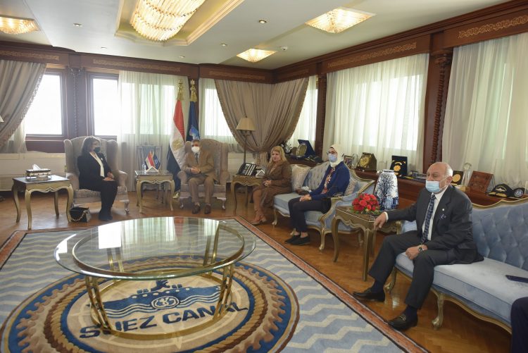 الفريق أسامة ربيع يلتقي أعضاء مجلسي النواب والشيوخ بالإسماعيلية لتبادل الرؤى الاقتصادية 1 الفريق أسامة ربيع يلتقي أعضاء مجلسي النواب والشيوخ بالإسماعيلية لتبادل الرؤى الاقتصادية