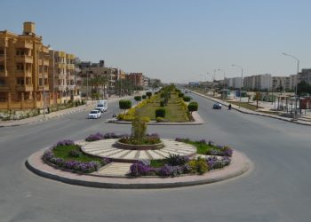 وزير الإسكان : الإنتهاء من تنفيذ 44 ألف وحدة سكنية بالإسكان الإجتماعى بالعاشر من رمضان وجارٍ تنفيذ 12 ألف أخرى