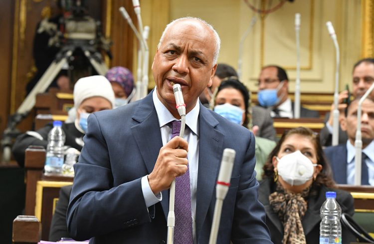 مصطفى بكري يقدم استجوابًا جديدًا ضد وزير قطاع الأعمال ويتهمه بتخريب الاقتصاد القومي 1 مصطفى بكري يقدم استجوابًا جديدًا ضد وزير قطاع الأعمال ويتهمه بتخريب الاقتصاد القومي