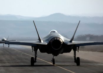 أثينا توافق على اتفاق دفاعي مع تل أبيب