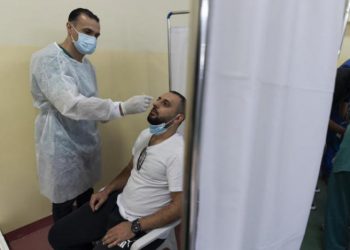 إصابة 25 معتقلا فلسطينيا في سجن إسرائيلي بفيروس كورونا