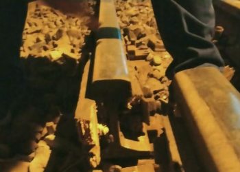 خروج عربة قطار من القضبان تتسبب في توقف حركة القطارات بمحطة طنطا