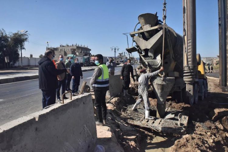 محافظ أسيوط يتفقد أعمال تنفيذ مشروع كوبري منقباد العلوي بطريق أسيوط/القاهرة الزراعي 1 محافظ أسيوط يتفقد أعمال تنفيذ مشروع كوبري منقباد العلوي بطريق أسيوط/القاهرة الزراعي